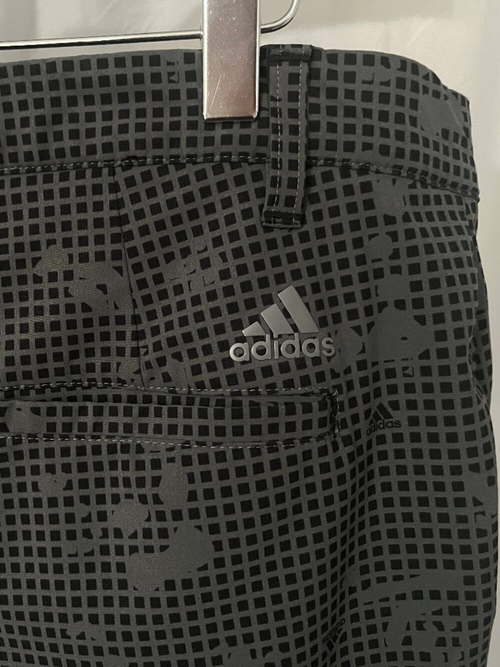 ⛳ Adidas Golf Men’s Shorts 36 Gray & Black Flat Front 8” Inseam Performance 🏌️